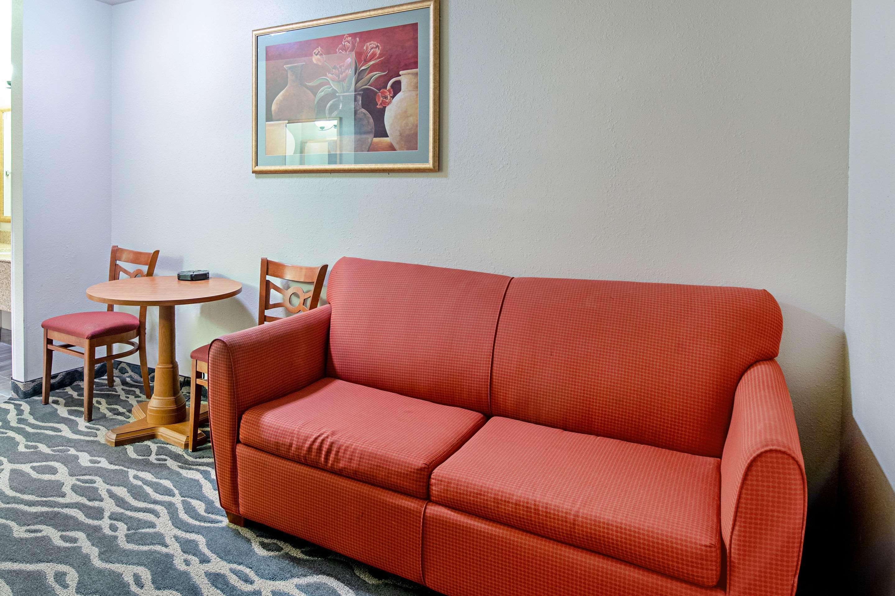 Quality Inn Huron מראה חיצוני תמונה